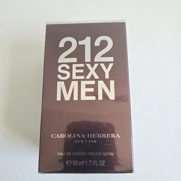 New Carolina Herrera 212 Sexy Men EDT Spray 1.7 oz - New In Box Sealed Packaging - Picture 2 of 6